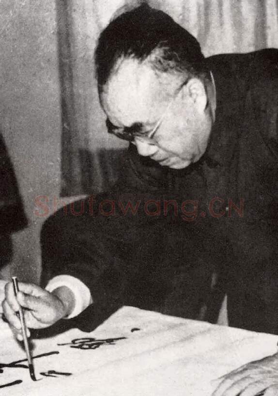 近现代书法家朱德画像简介,朱德书法作品图片