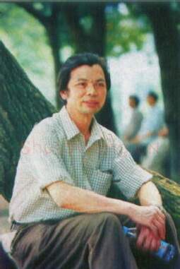 当代书法家崔廷瑶画像简介,崔廷瑶书法作品图片