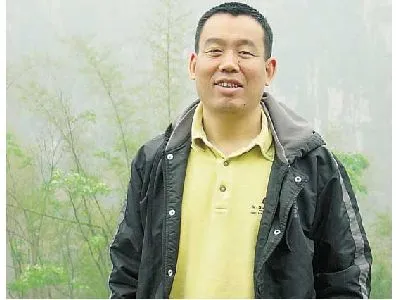 当代书法家刘彦湖画像简介,刘彦湖书法作品图片
