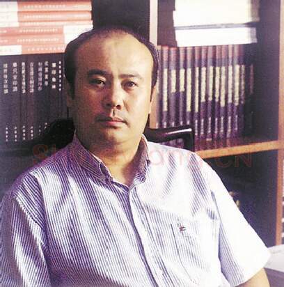 当代书法家许雄志画像简介,许雄志书法作品图片