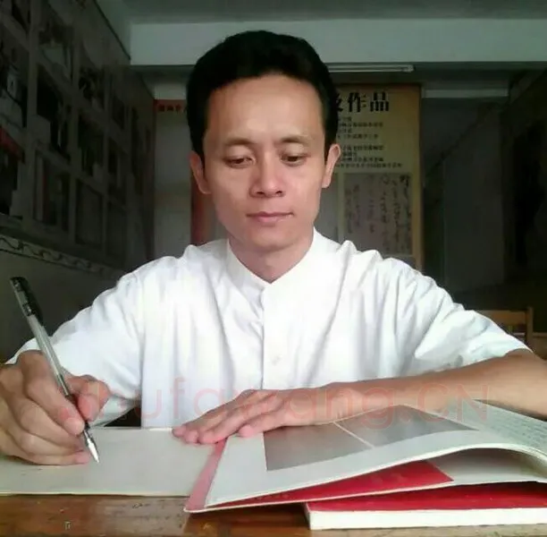 硬笔书法家(樊晨君)人物介绍及硬笔书法作品欣赏