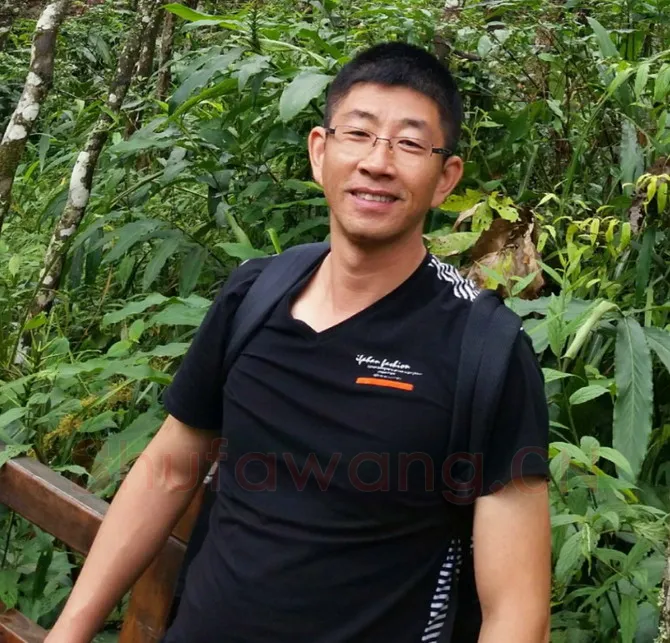 硬笔书法家(高波)人物介绍及硬笔书法作品欣赏