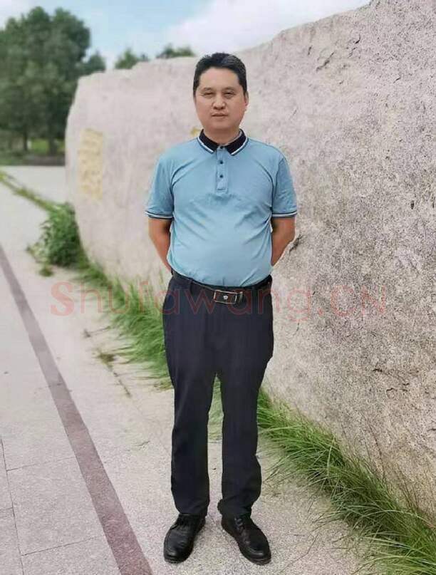 硬笔书法家(黄忠善)人物介绍及硬笔书法作品欣赏