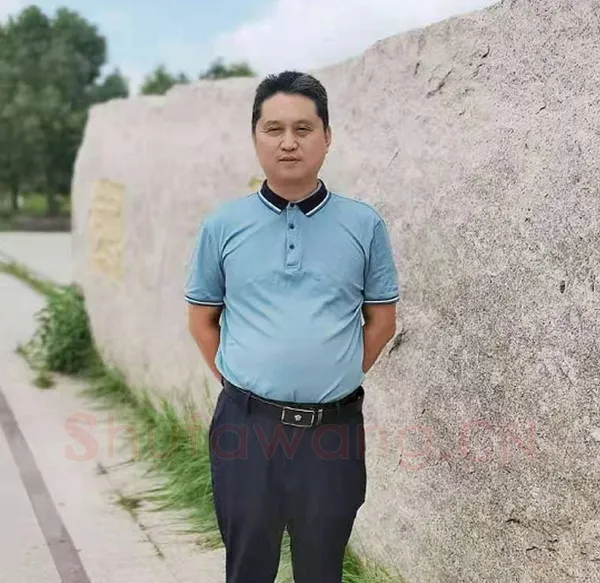 硬笔书法家(黄忠善)人物介绍及硬笔书法作品欣赏