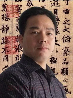 硬笔书法家(何才兴)人物介绍及硬笔书法作品欣赏