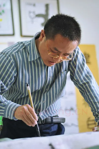 硬笔书法家(刘中南)人物介绍及硬笔书法作品欣赏