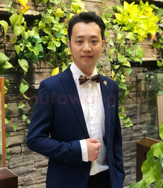 硬笔书法家(漆伟忠)人物介绍及硬笔书法作品欣赏