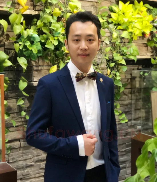 硬笔书法家(漆伟忠)人物介绍及硬笔书法作品欣赏