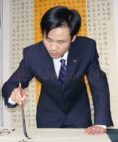 硬笔书法家(谢李发生)人物介绍及硬笔书法作品欣赏