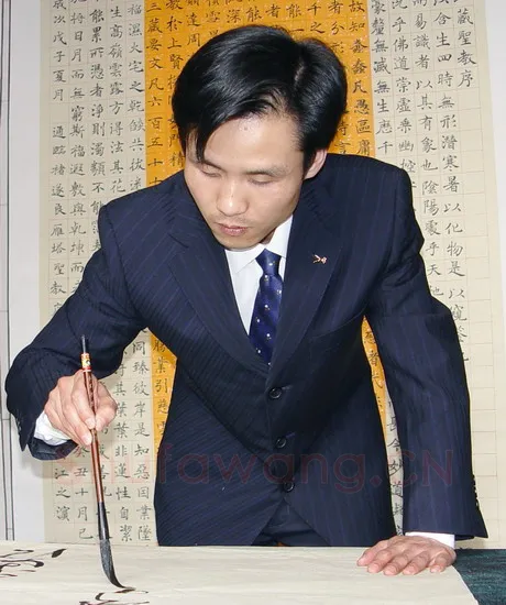 硬笔书法家(谢李发生)人物介绍及硬笔书法作品欣赏