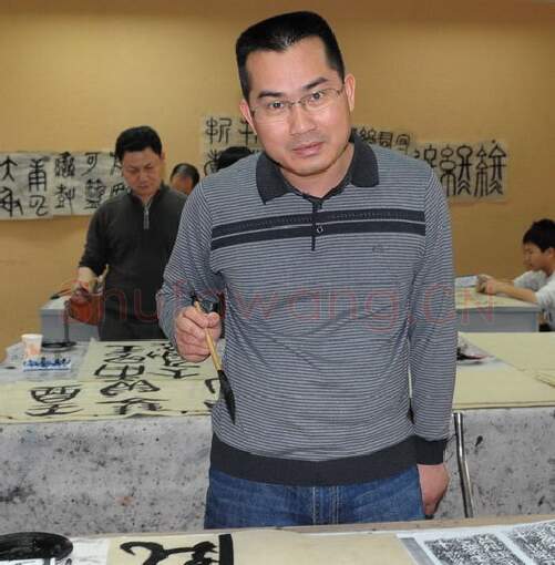 硬笔书法家(肖伟平)人物介绍及硬笔书法作品欣赏