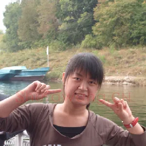 梁艳