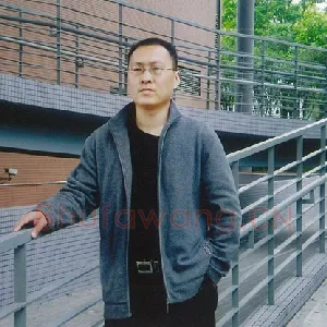 卢瑞峰