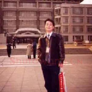 吕典强