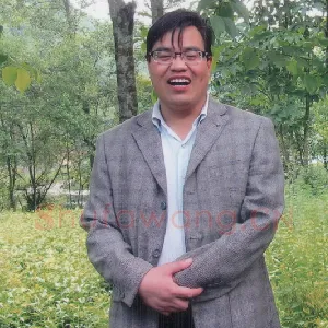 石占伟