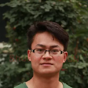 王翡