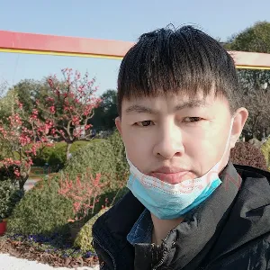 王明春