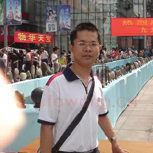 熊伟