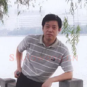 陈伟