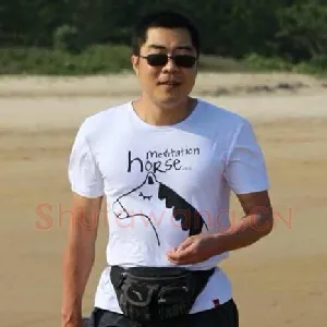 刘明