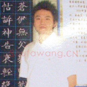 李勃