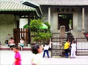 诗书琴韵成绝响 一生失意抱琴终(邝露)